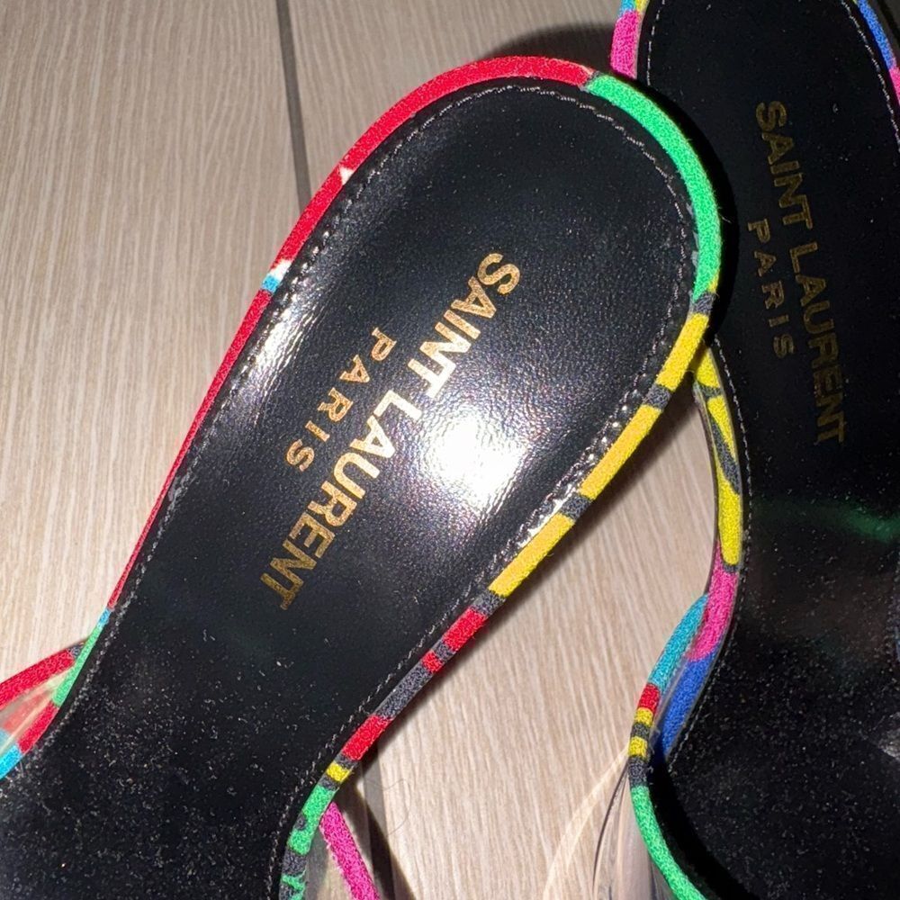 Brand new Saint Laurent
Women's Lolita Transparent High Heel Slide Sandal sz 8.5 - Picture 6 of 8